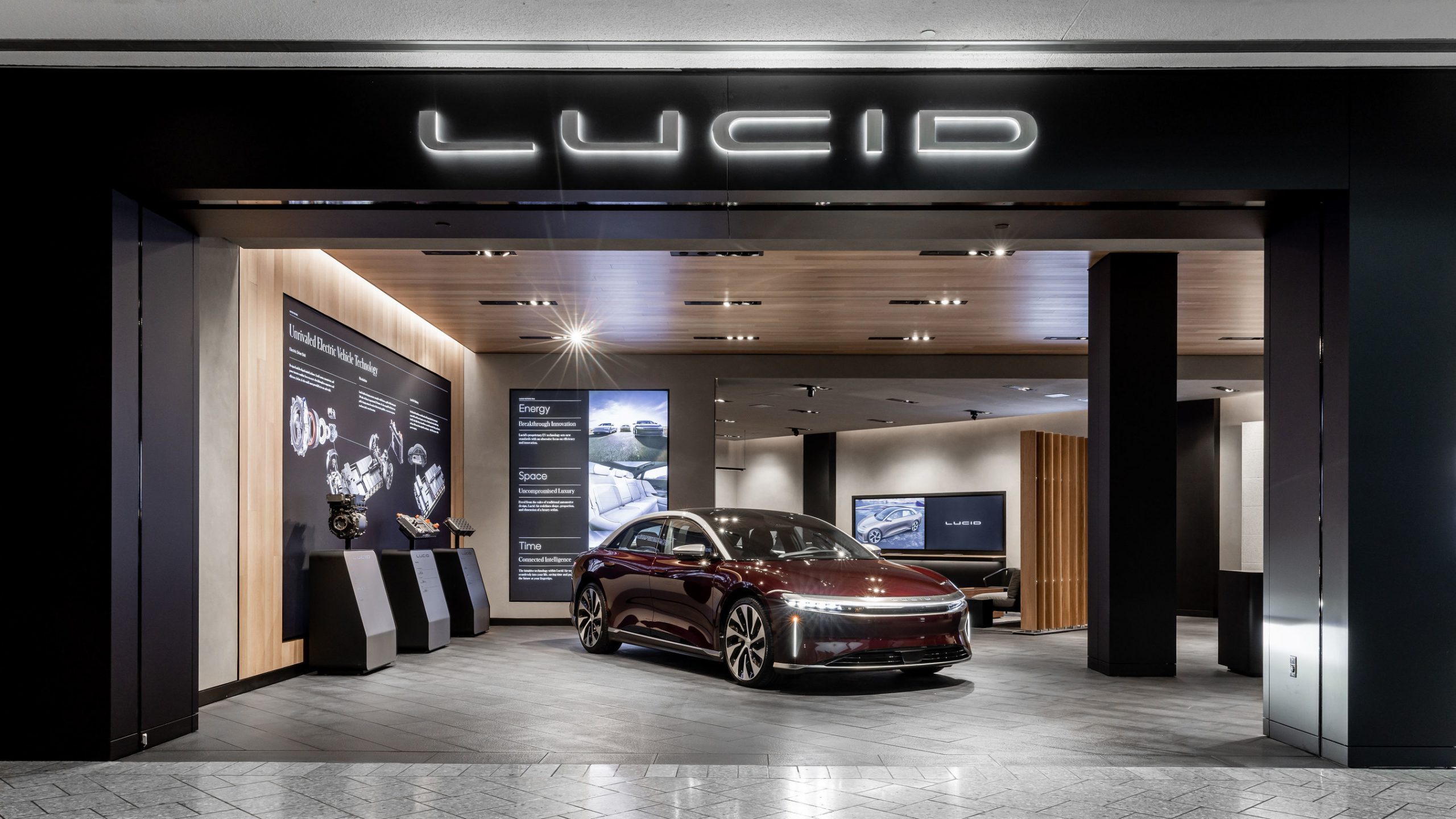 Lucid’den Tesla’ya Rakip: Uygun Fiyatlı 3 Yeni Elektrikli Araç Geliyor