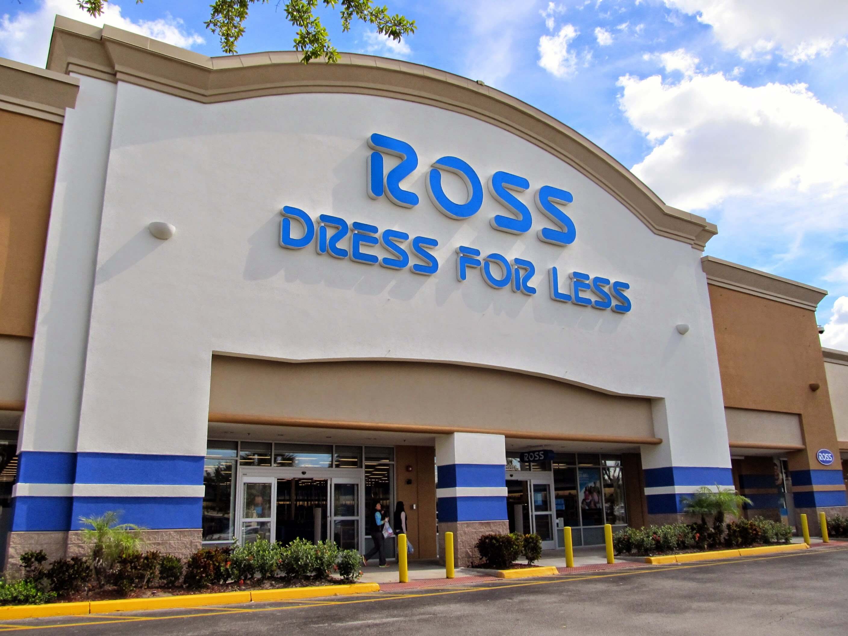 Ross Stores Tahminlerini Yükseltti